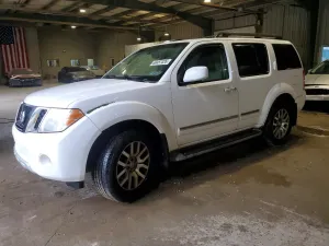 Nissan Pathfinder 4.0L 6 2011
