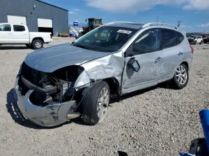 Nissan Rogue 2.5L 4 2011