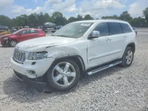 Jeep Grand Cherokee 5.7L 8 2013