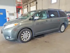 Toyota Sienna 3.5L 6 2011