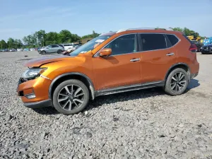 Nissan Rogue SV 2.5L 4 2017