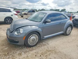 Volkswagen Beetle 2.5L 5 2013