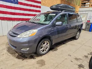 Toyota Sienna 3.3L 6 2006