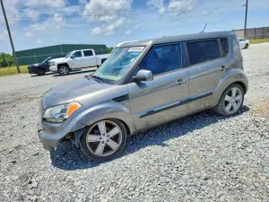 Kia Soul 2.0L 4 2011