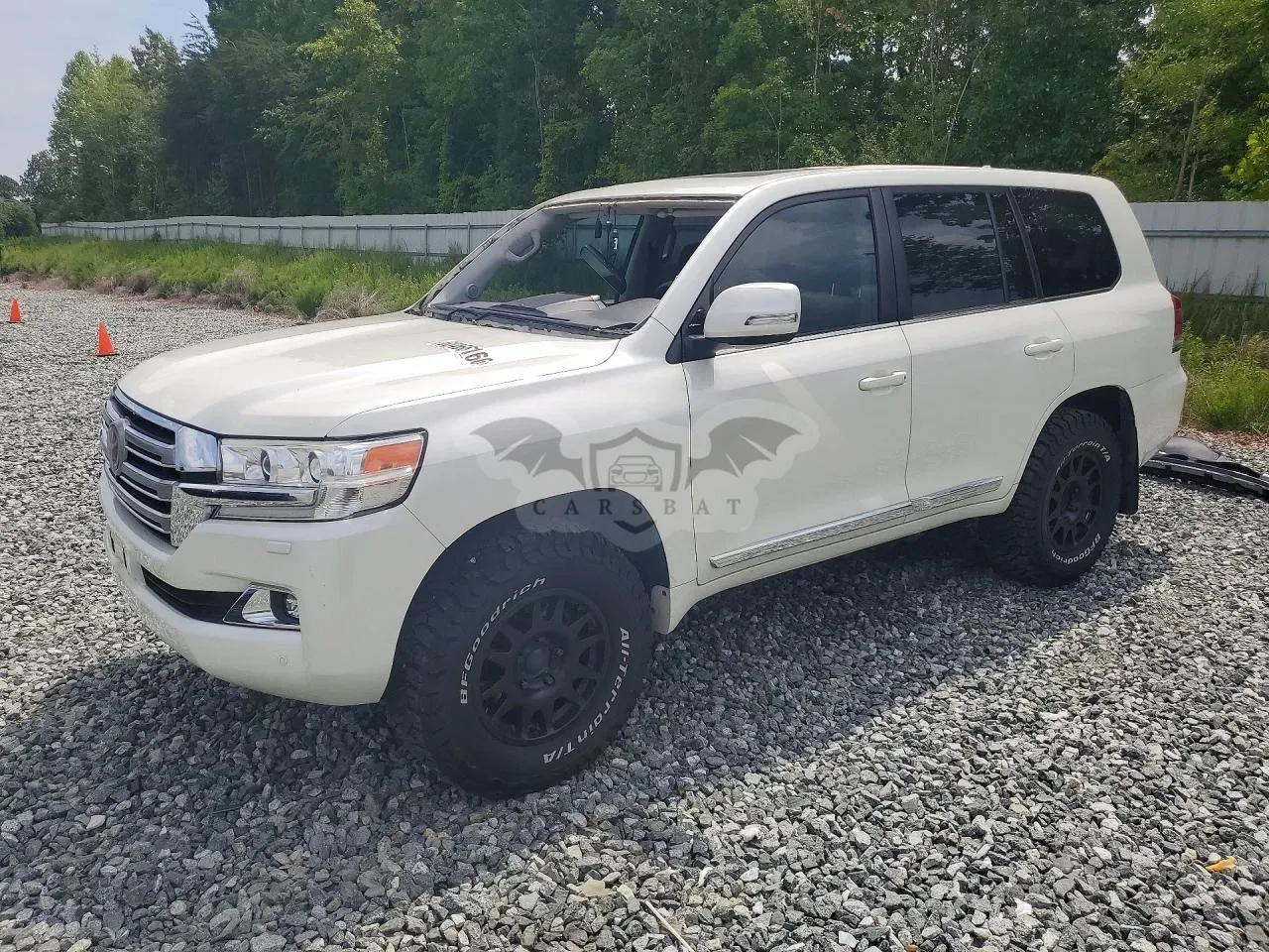 Toyota Land Cruiser 5.7L 8 2016