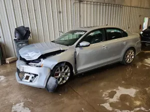 Volkswagen Jetta 2.0L 4 2014