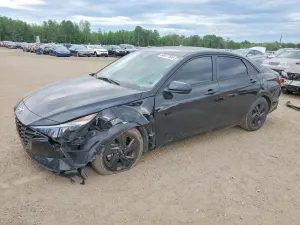 Hyundai Elantra 2.0L 4 2022