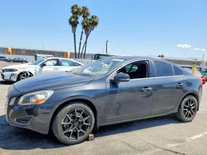 Volvo S60 2.4L 5 2012
