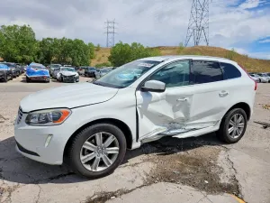 Volvo XC60 2.0L 4 2016