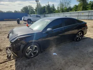 Hyundai Elantra 2.0L 4 2022