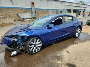 Tesla Model 3 2024