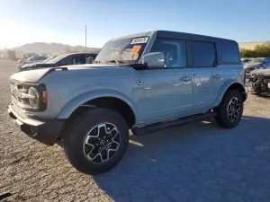 Ford Bronco 2.3L 4 2023