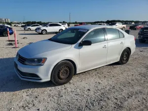 Volkswagen Jetta 2L 4 2015