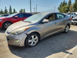 Hyundai Elantra 1.8L 4 2013