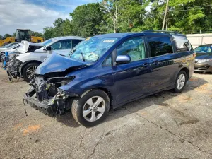 Toyota Sienna 3.5L 6 2018