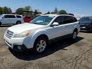 Subaru Outback 2.5L 4 2013