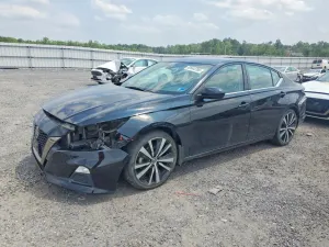 Nissan Altima 2.5L 4 2022