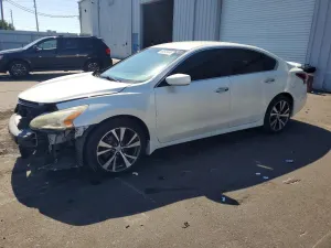 Nissan Altima 2.5L 4 2015