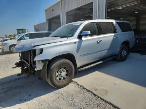 Chevrolet Suburban 5.3L 8 2018