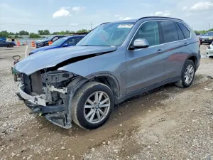 BMW X5 3.0L 6 2015