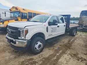 Ford F550 6.7L 8 2019