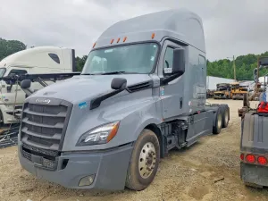 Freightliner Cascadia 15.0L 6 2020