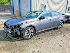 Nissan Altima 2.5L 4 2025
