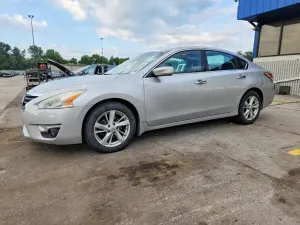 Nissan Altima 2.5L 4 2015