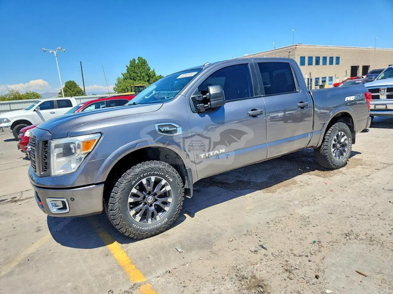 Nissan Titan 5.6L 8 2017