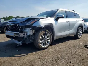 Toyota Highlander 3.5L 6 2020
