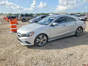 Mercedes-Benz CLA 2.0L 4 2015