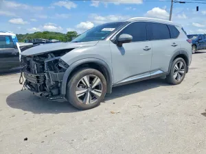 Nissan Rogue 2.5L 4 2021