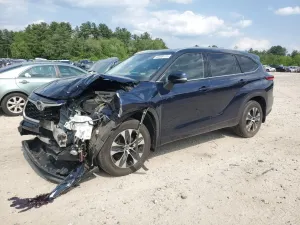 Toyota Highlander XLE 3.5L 6 2020