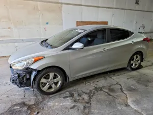 Hyundai Elantra 1.8L 4 2013