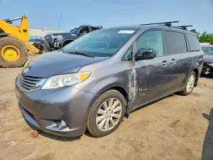 Toyota Sienna 3.5L 6 2013