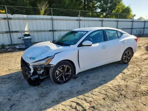 Nissan Sentra 2.0L 4 2025