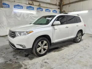 Toyota Highlander 3.5L 6 2013