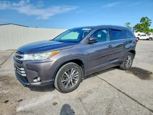 Toyota Highlander 3.5L 6 2018