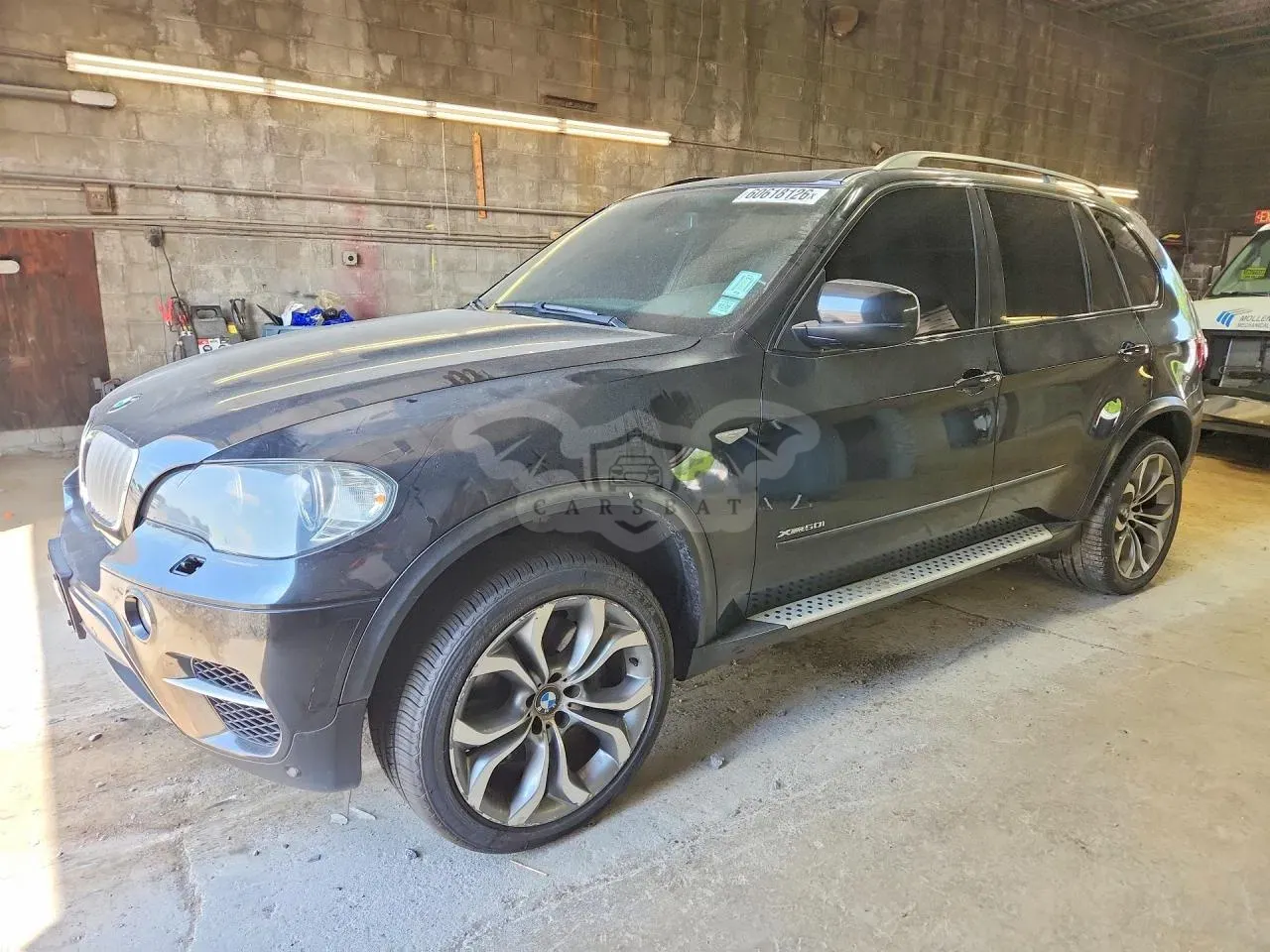 BMW X5 4.4L 8 2011