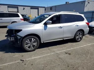 Nissan Pathfinder 3.5L 6 2017