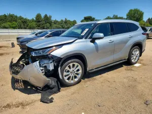 Toyota Highlander 2.4L 4 2024