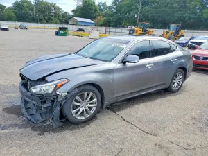Infiniti Q70 3.7L 6 2019