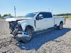 Ford F-350 6.7L 8 2024
