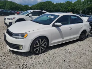 Volkswagen Jetta 2.0L 4 2013