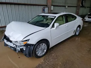 Lexus ES 3.5L 6 2015