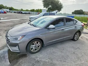 Hyundai Elantra 2.0L 4 2020