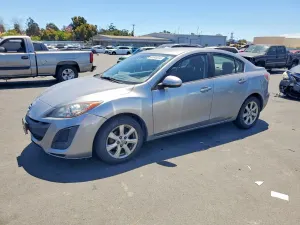 Mazda 3 2.0L 4 2011