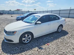 Volkswagen Jetta 2.0L 4 2012