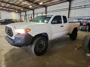 Toyota Tacoma 2.7L 4 2020