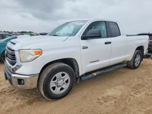 Toyota Tundra 5.7L 8 2015